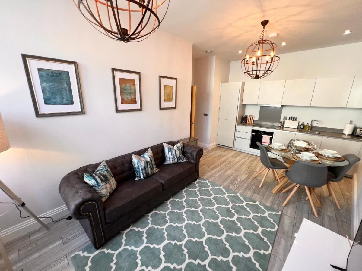 Urban Living'S - Windsor Castle Luxury Apartments Bagian luar foto