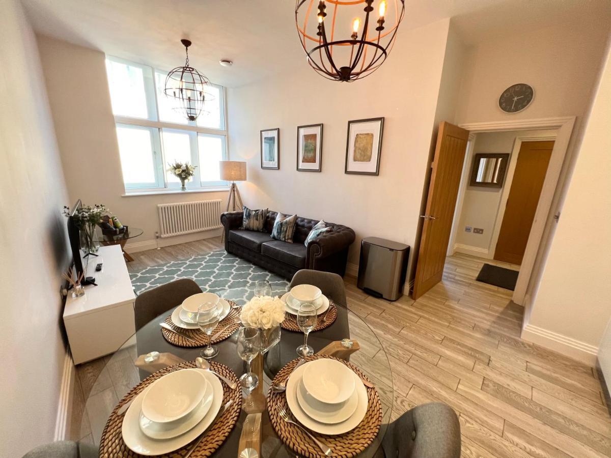 Urban Living'S - Windsor Castle Luxury Apartments Bagian luar foto