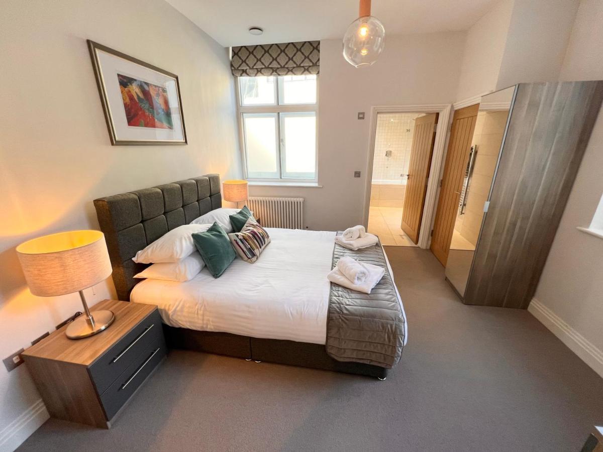 Urban Living'S - Windsor Castle Luxury Apartments Bagian luar foto